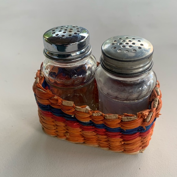 Vintage Salt & Pepper Shakers With Woven Basket - Picture 2 of 8